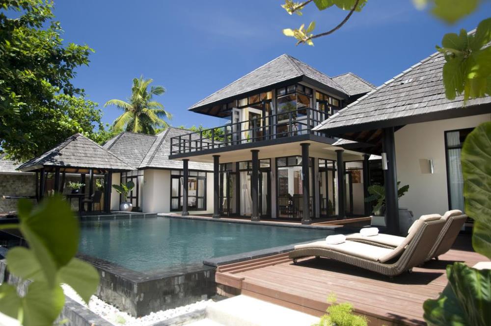 content/hotel/JA Manafaru/Accommodation/Royal Island 3 Bedroom Suite with Private Pool/Manufaru-Acc-RoyalIsland3BSuite-03.jpg